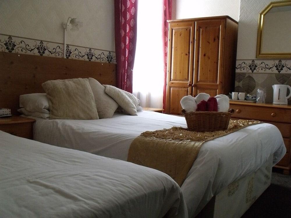 The Derby Hotel - Guest house — 9