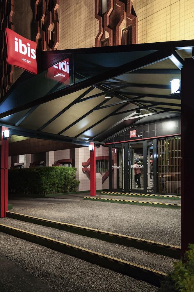 ibis Douala 1085298 — 7