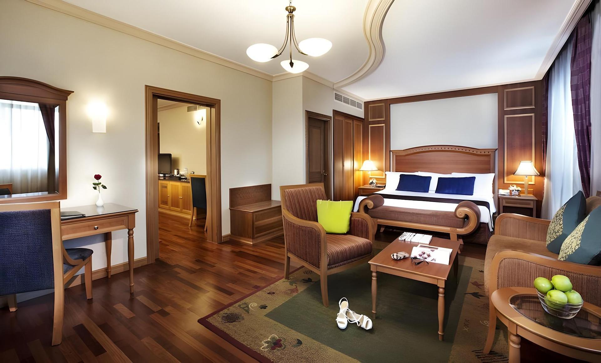 Avenue Hotel — 2