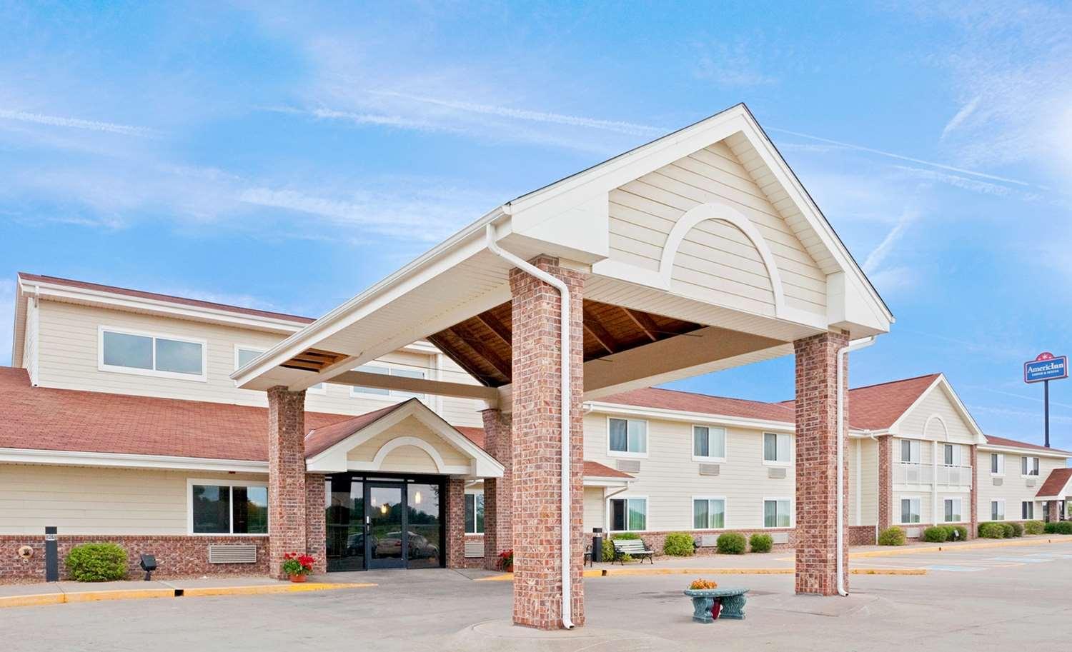 AmericInn by Wyndham Ashland — 10