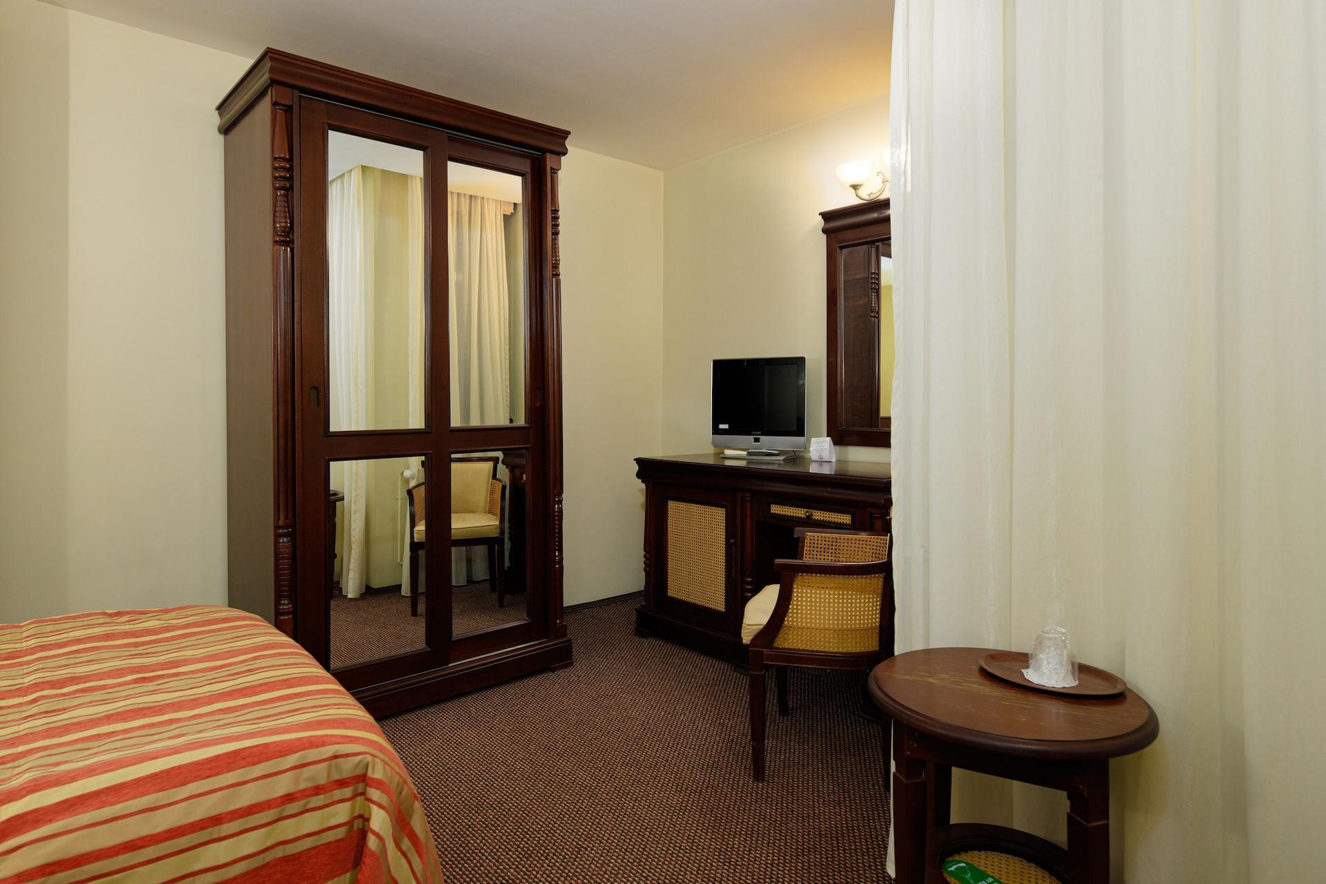 Atrium Hotel Ateneu City Center — 1