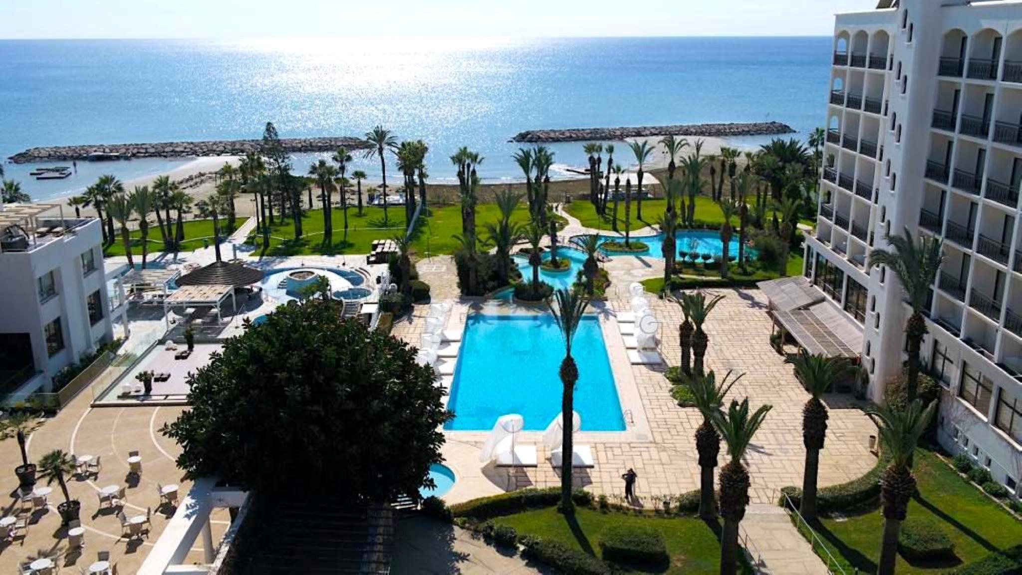 Sandy Beach Hotel & Spa — 2