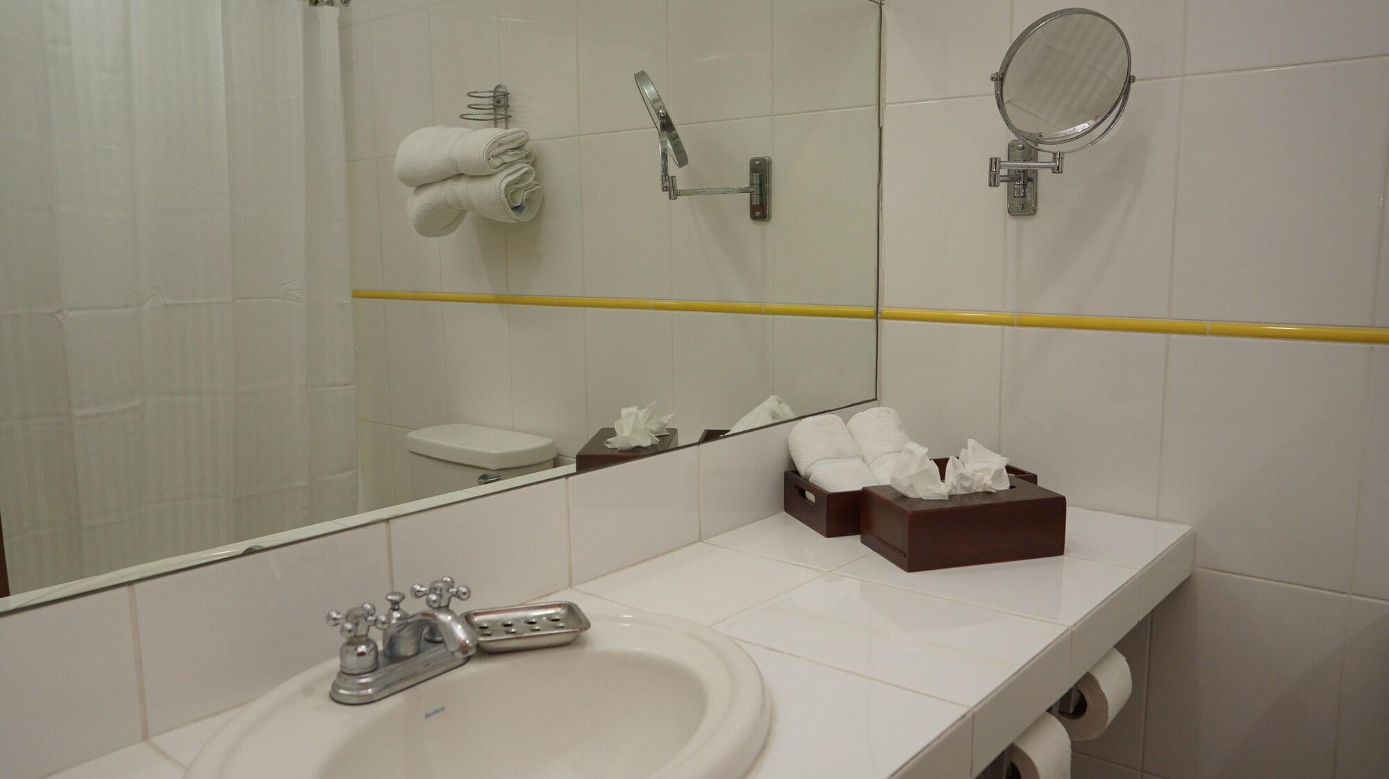 Hotel Casa del Arbol 1174048 — 9
