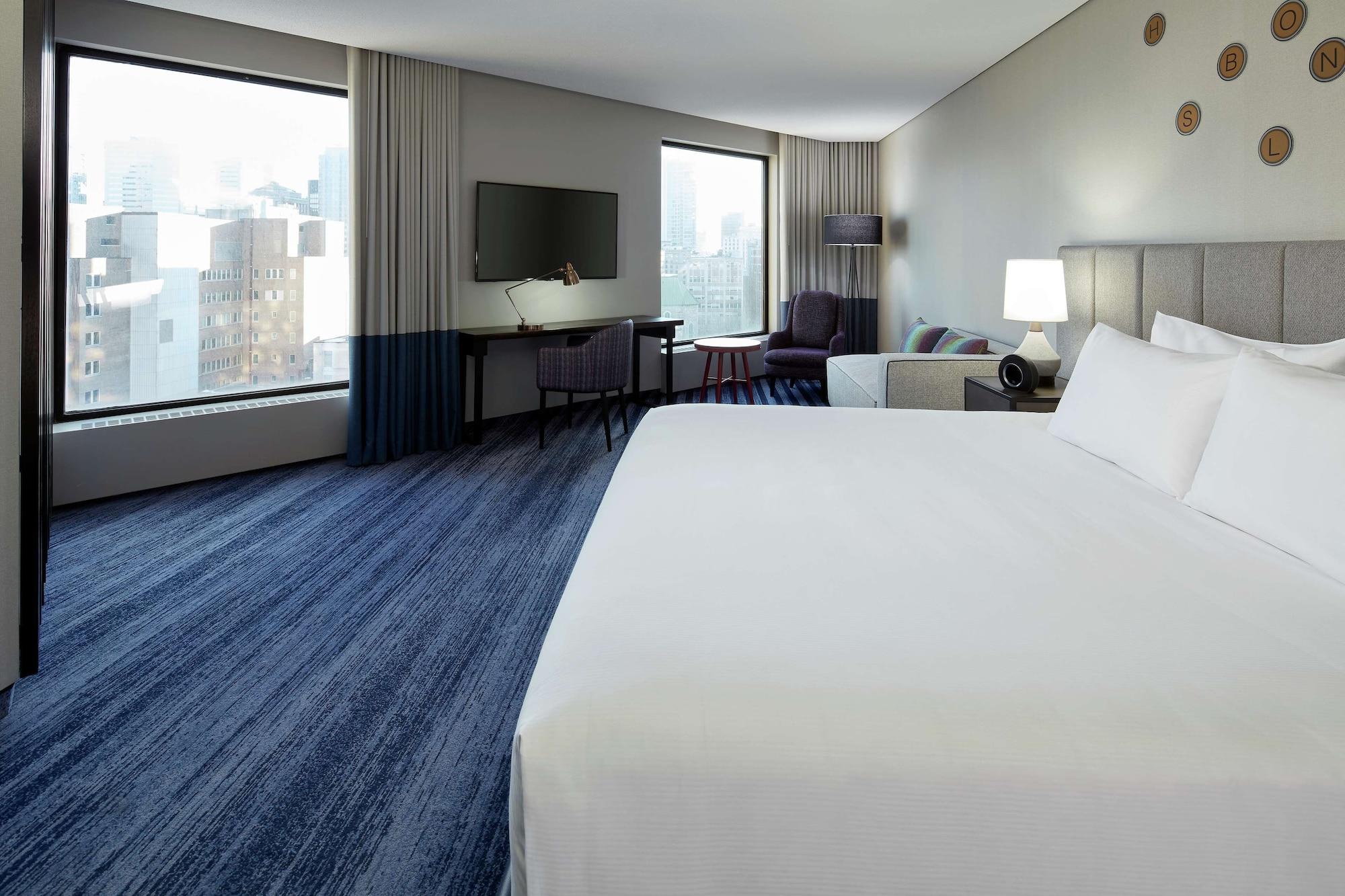 DoubleTree by Hilton Montreal — 9