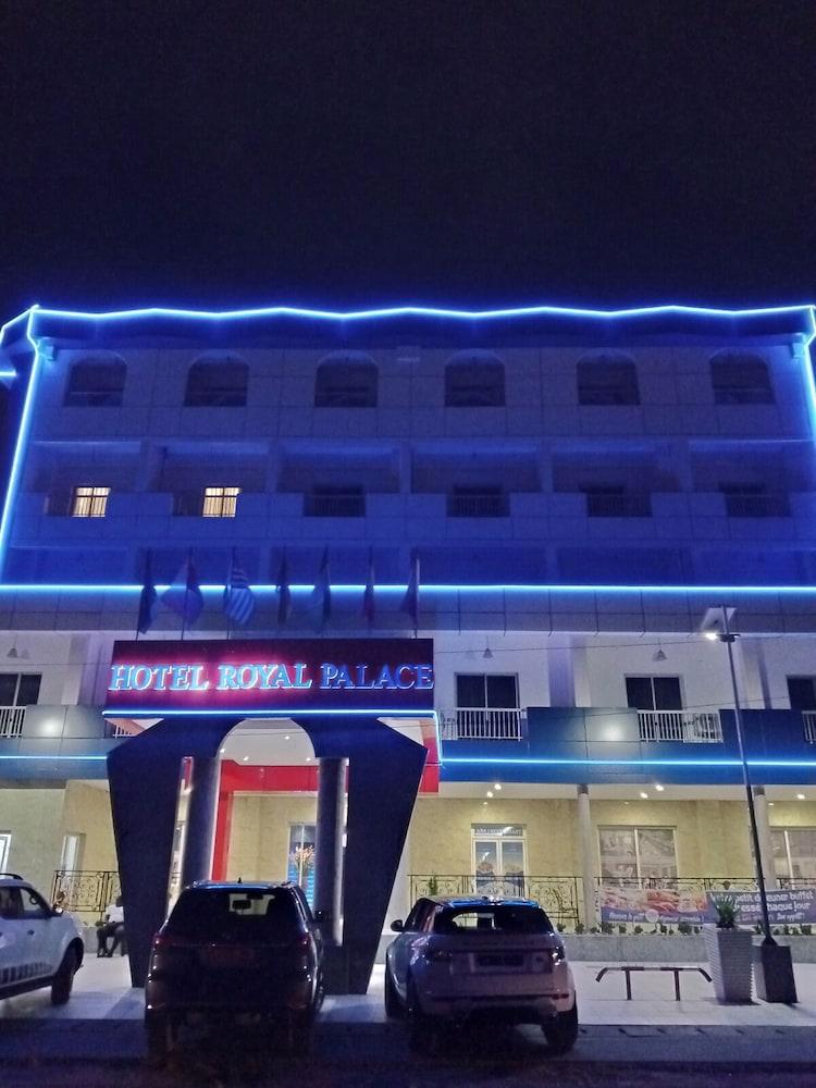 Hotel Royal Palace — 1