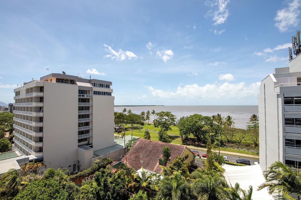 Cairns Harbourside Hotel — 4