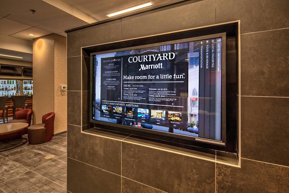 Courtyard By Marriott Dulles Airport Herndon — 4