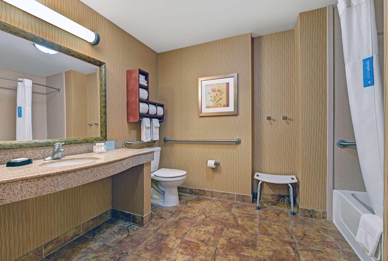 Hampton Inn Deming, NM — 7