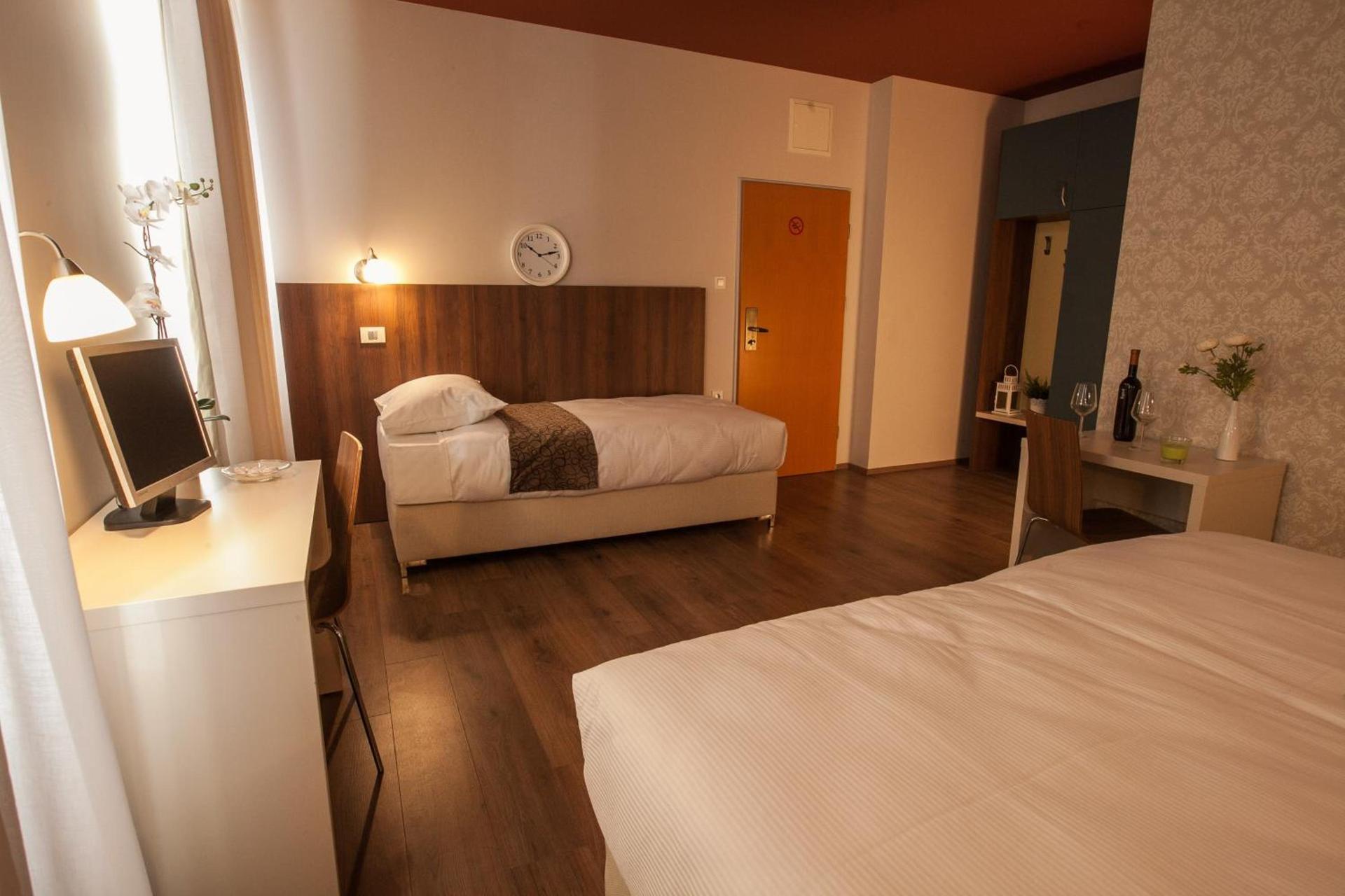 Hotel Center 1105298 — 7