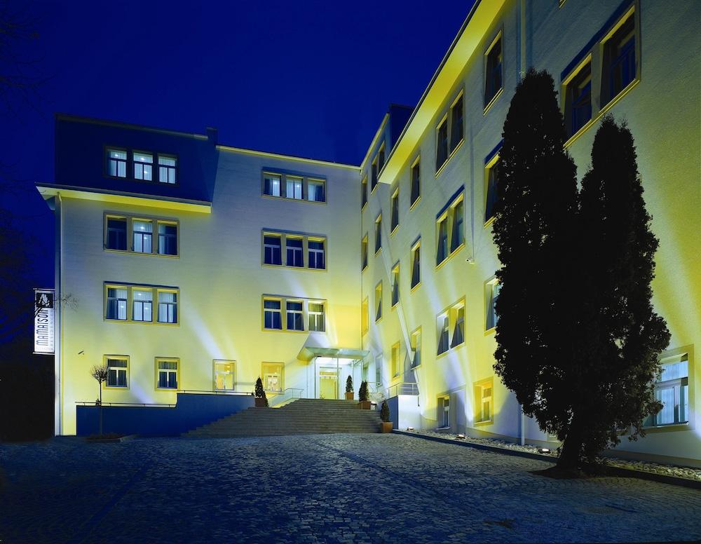 Mamaison Residence Sulekova Bratislava 128054