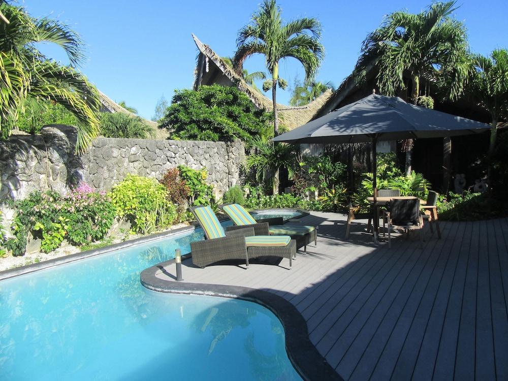 AITUTAKI ESCAPE — 1