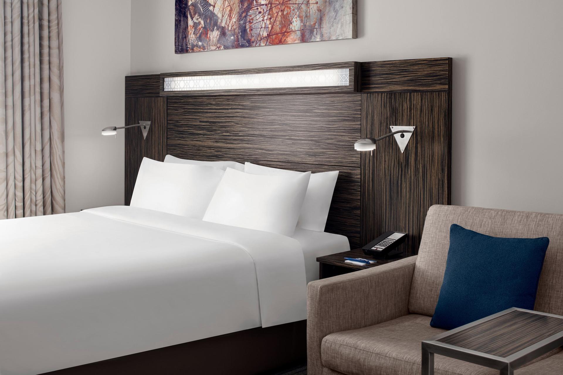 Holiday Inn Express Dubai Jumeirah — 1