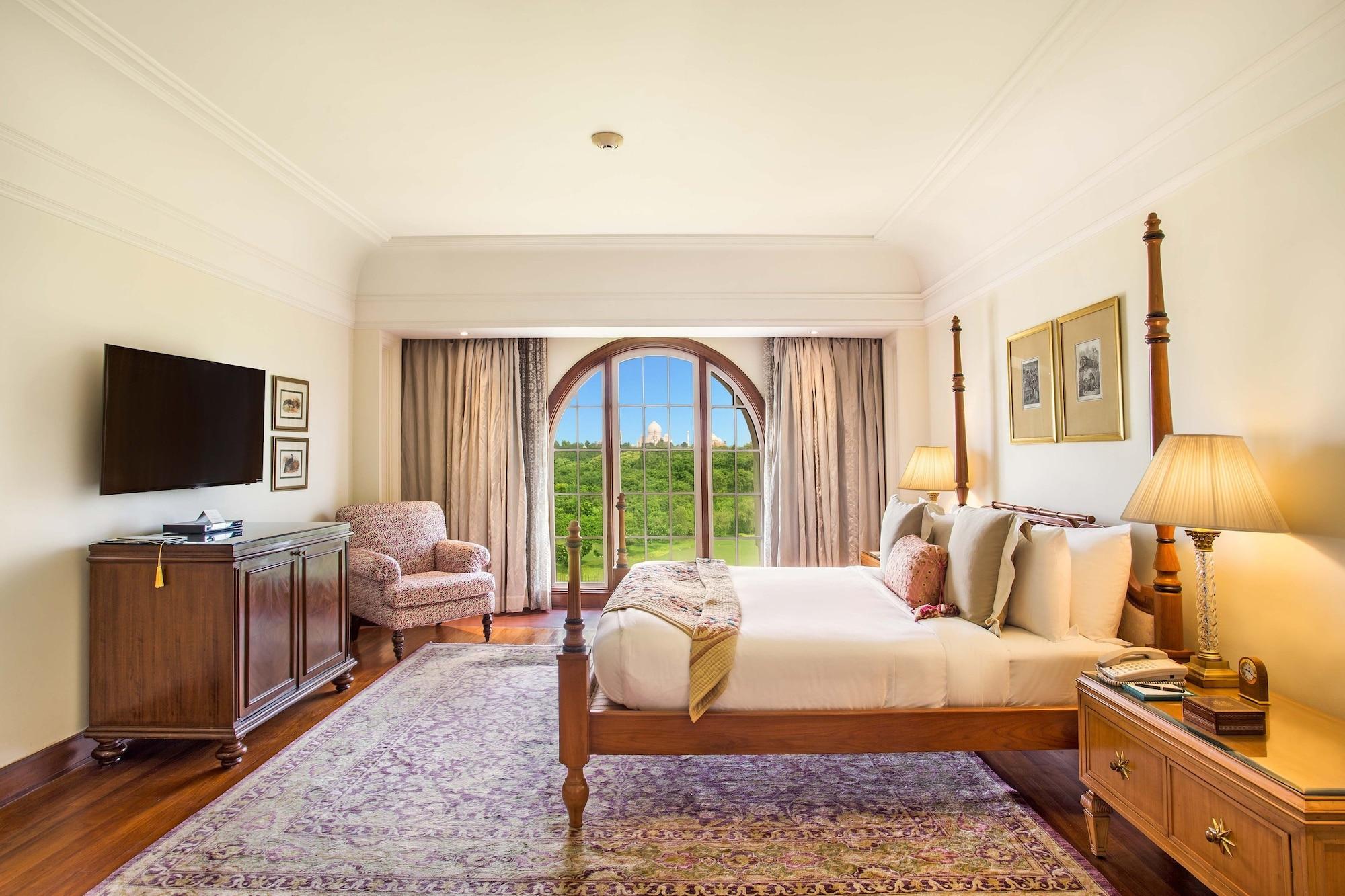 THE OBEROI AMARVILAS — 10
