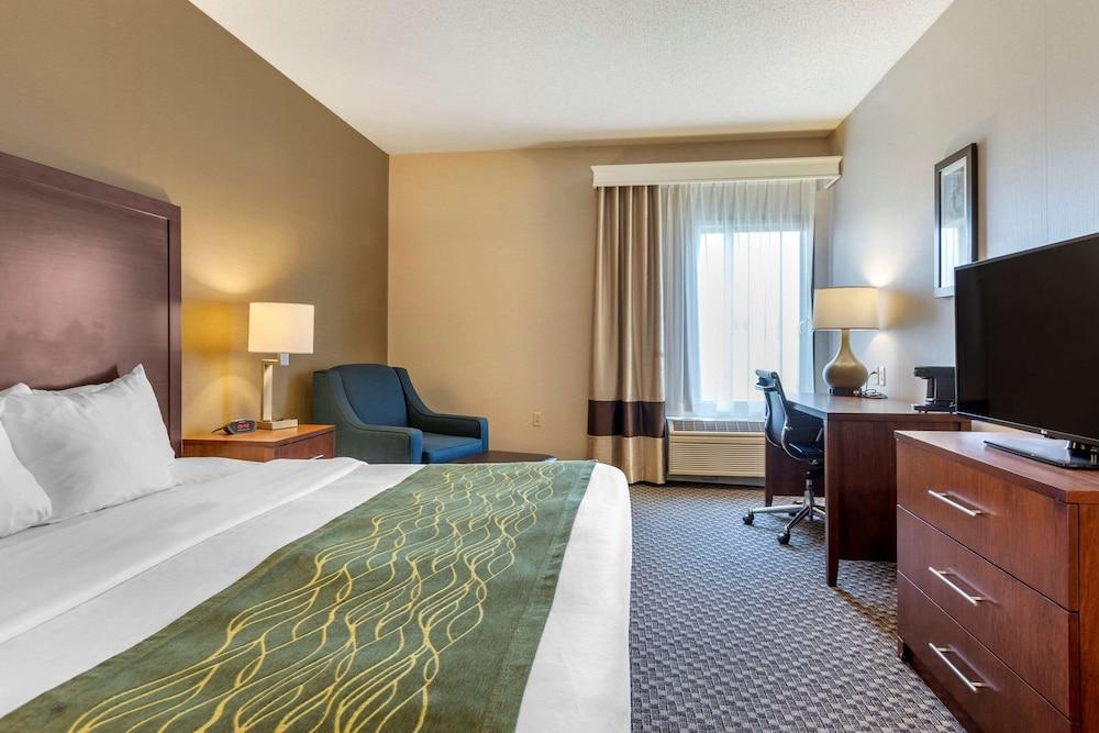 Comfort Inn Charlotte — 8