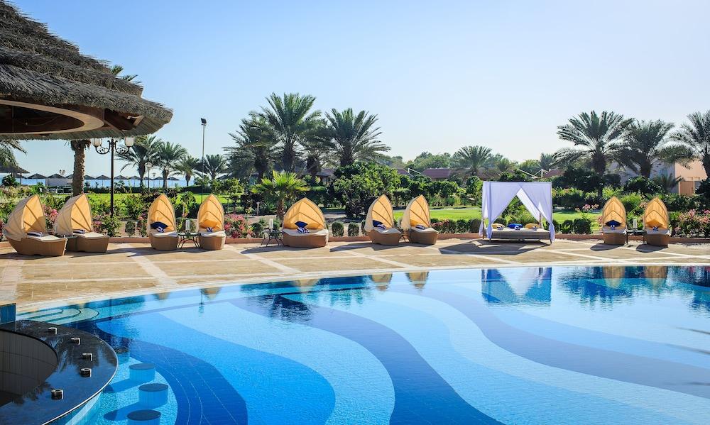 Dhafra Beach Hotel — 8