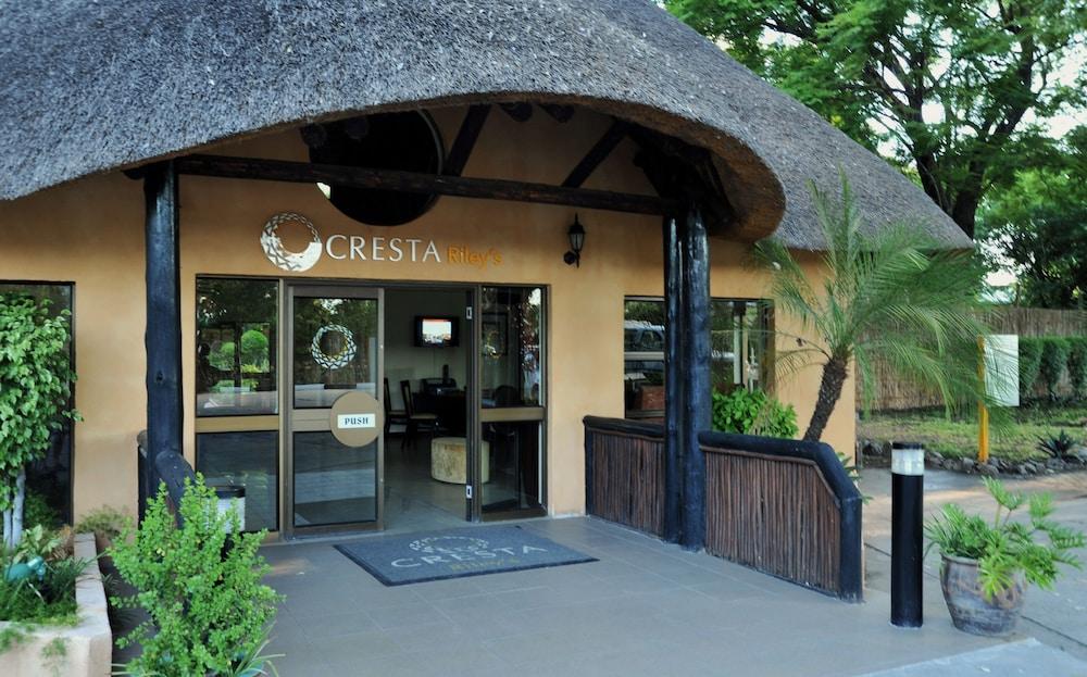 Cresta Riley's — 9