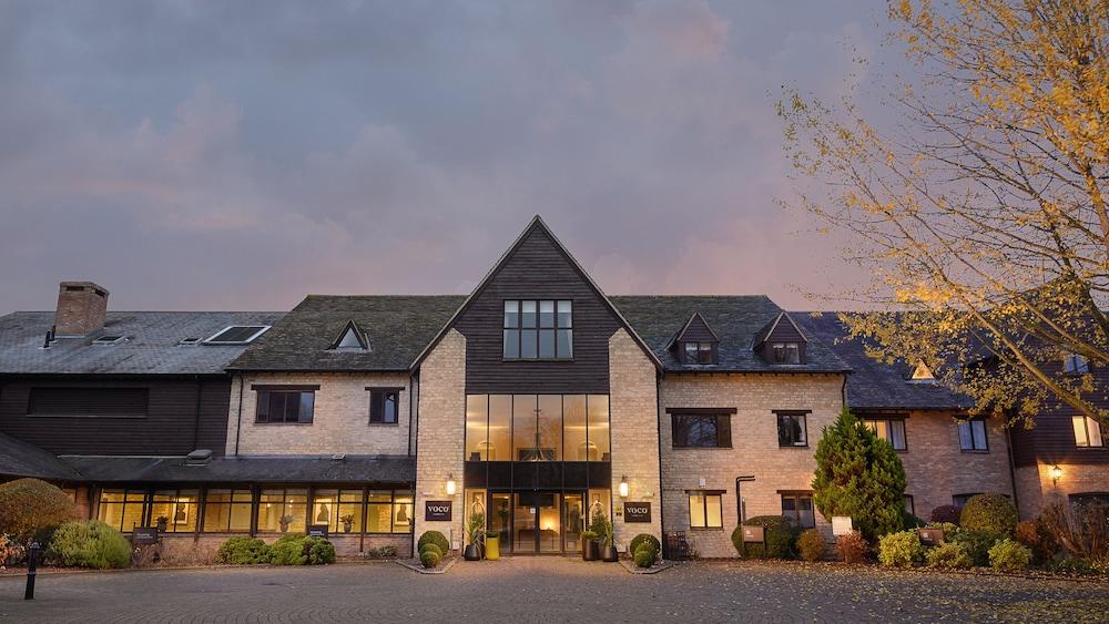 Voco Oxford Spires Hotel — 1