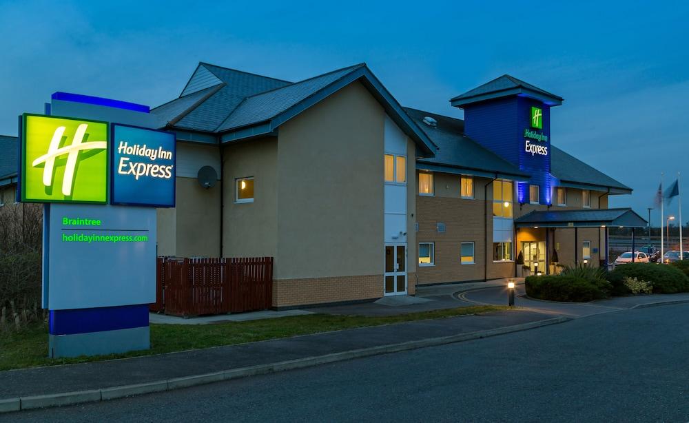 Hampton By Hilton Braintree — 1