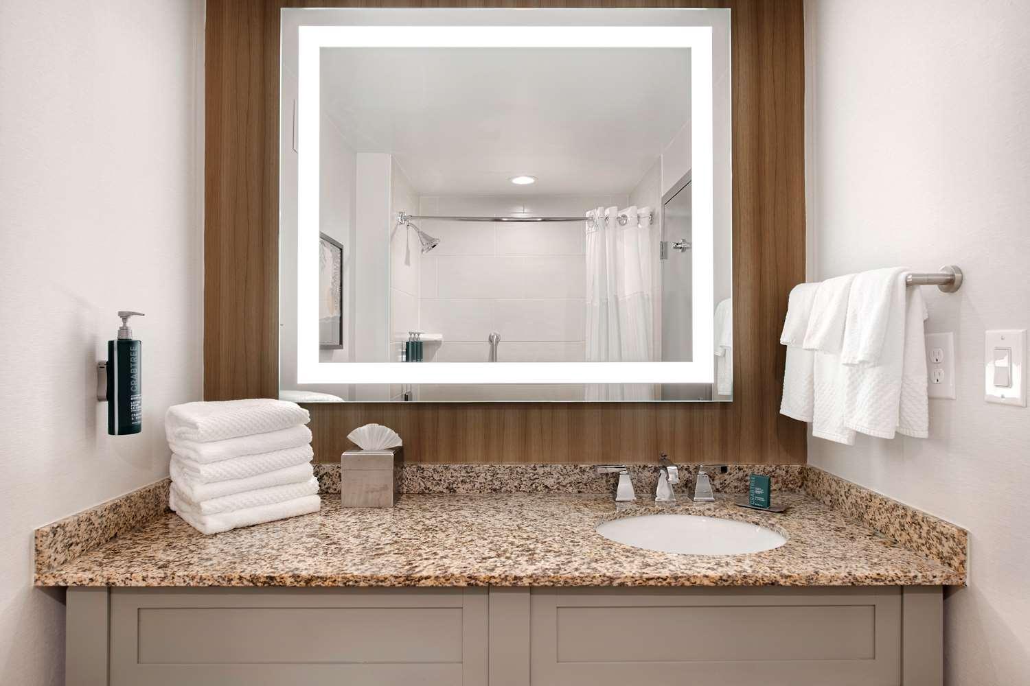 Doubletree Guest Suites Raleigh - Durham — 1