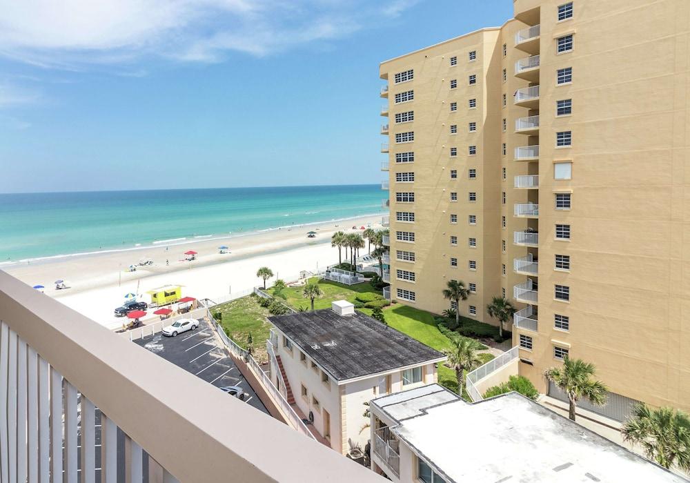 Hampton Inn Daytona Shores-Oceanfront — 5