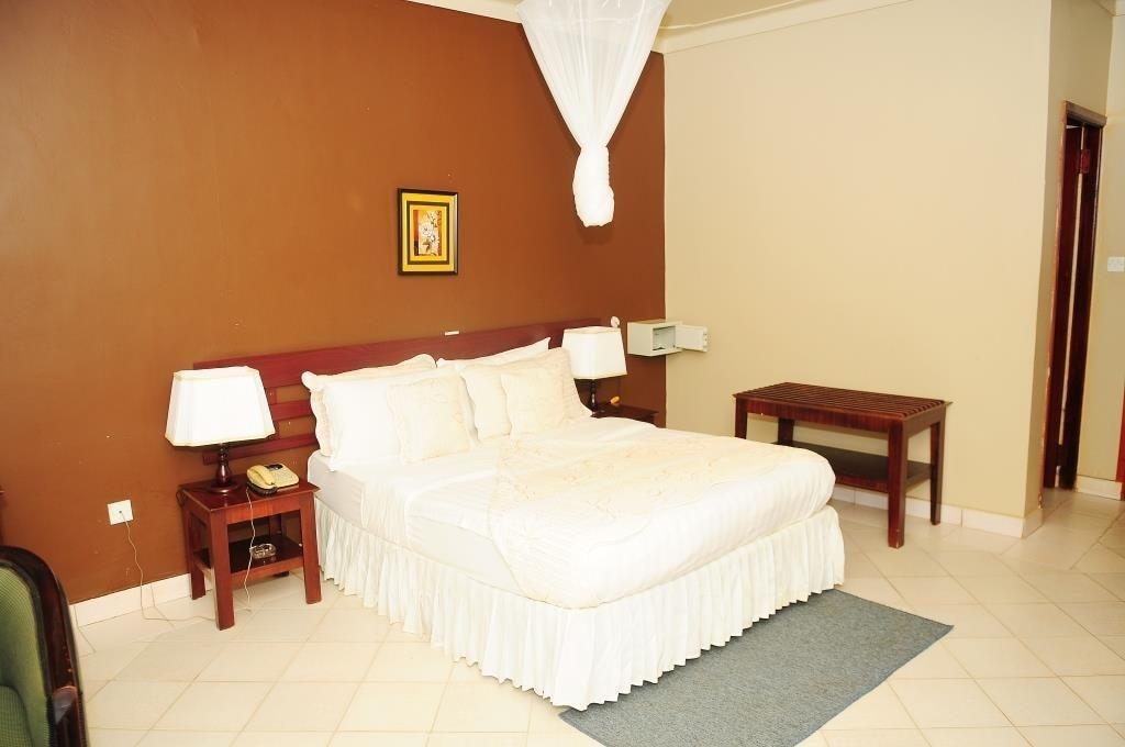 Silver Springs Hotel — 10