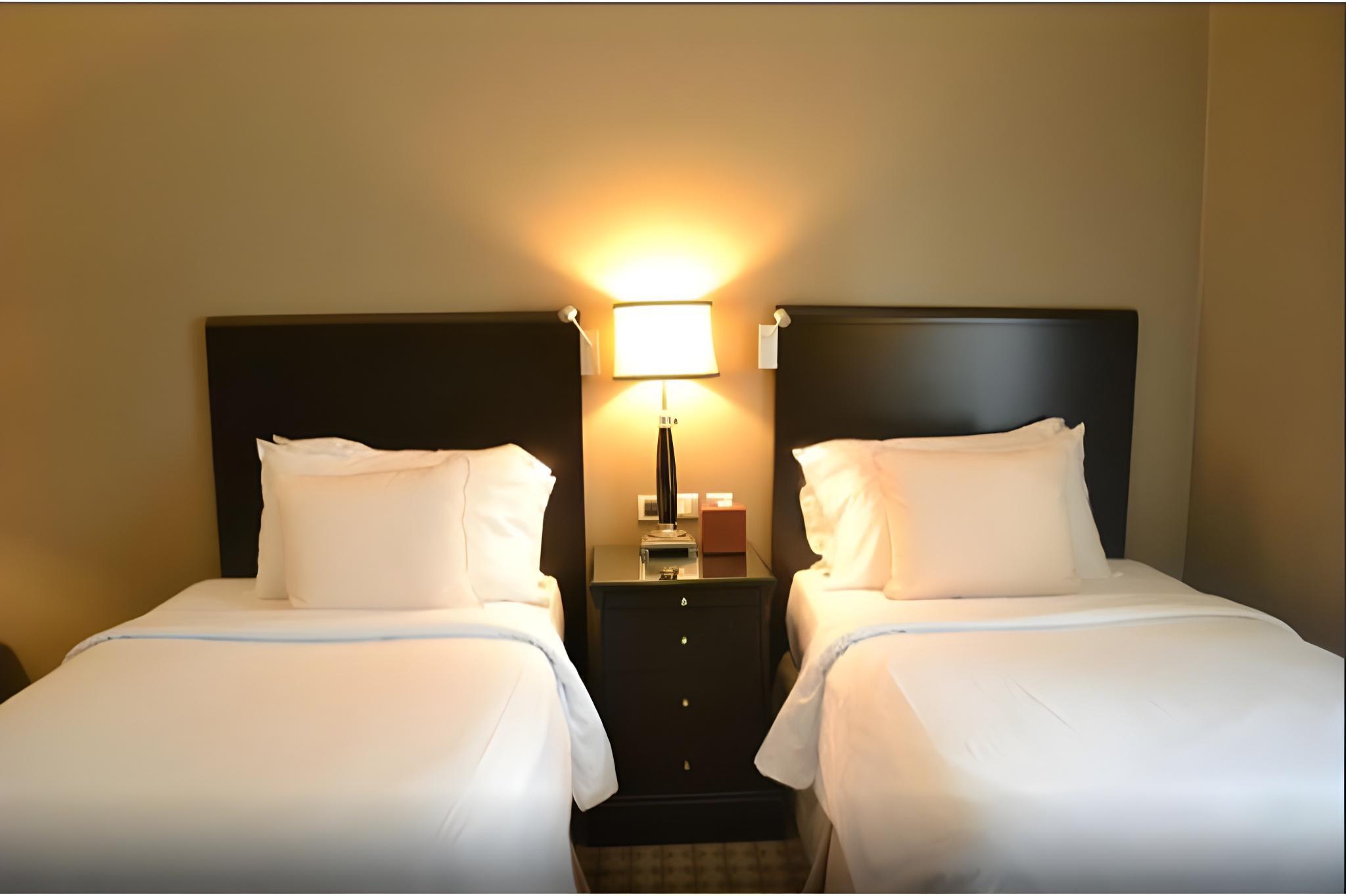 Sheraton Khalidiya Hotel — 5
