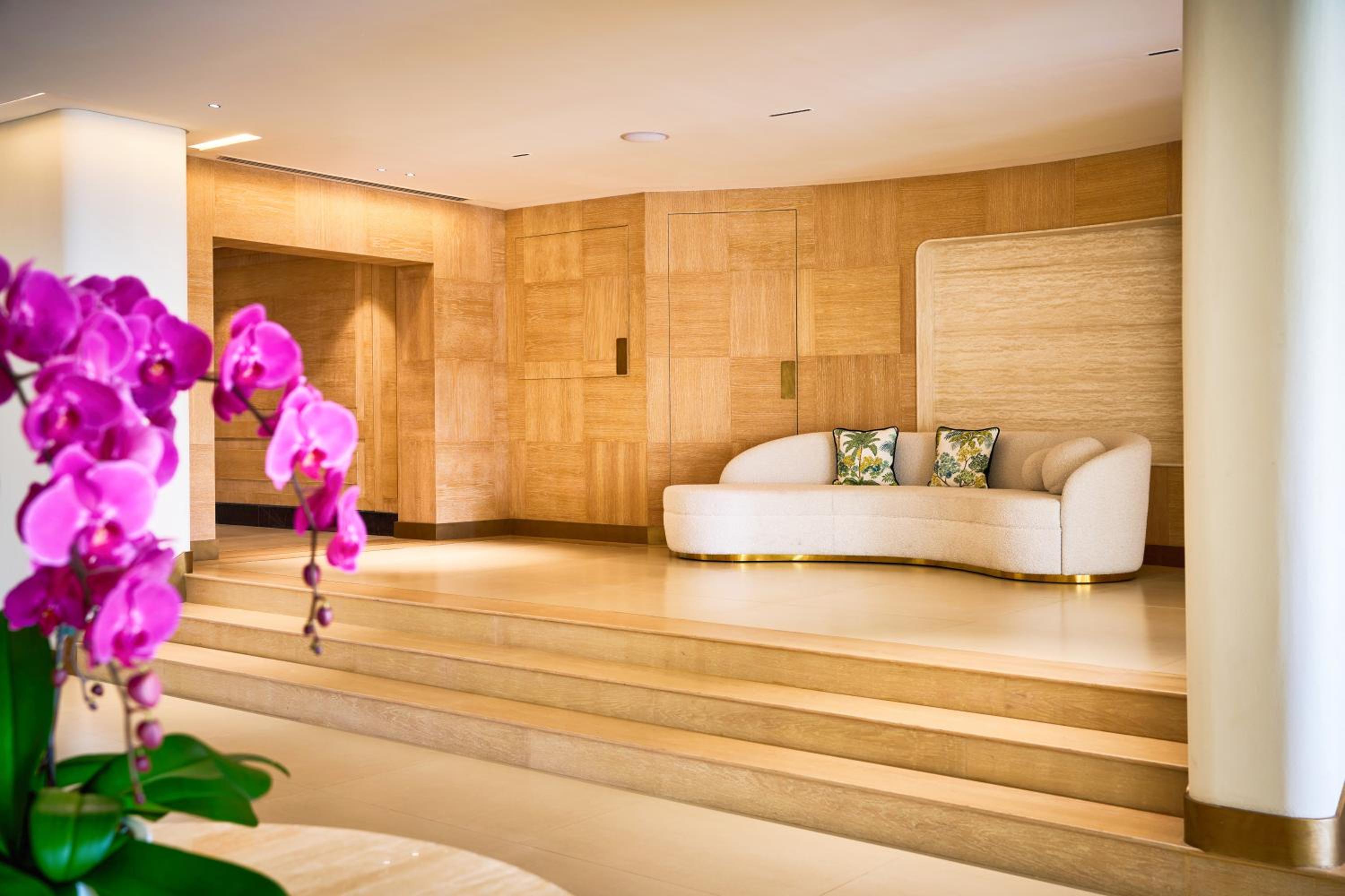 THE PALACE BOUTIQUE HOTEL 136204 — 8