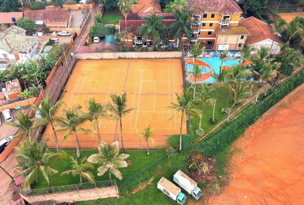 Kabira Country Club — 8