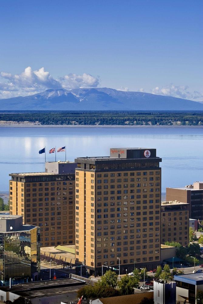 Hotel Captain Cook — 1