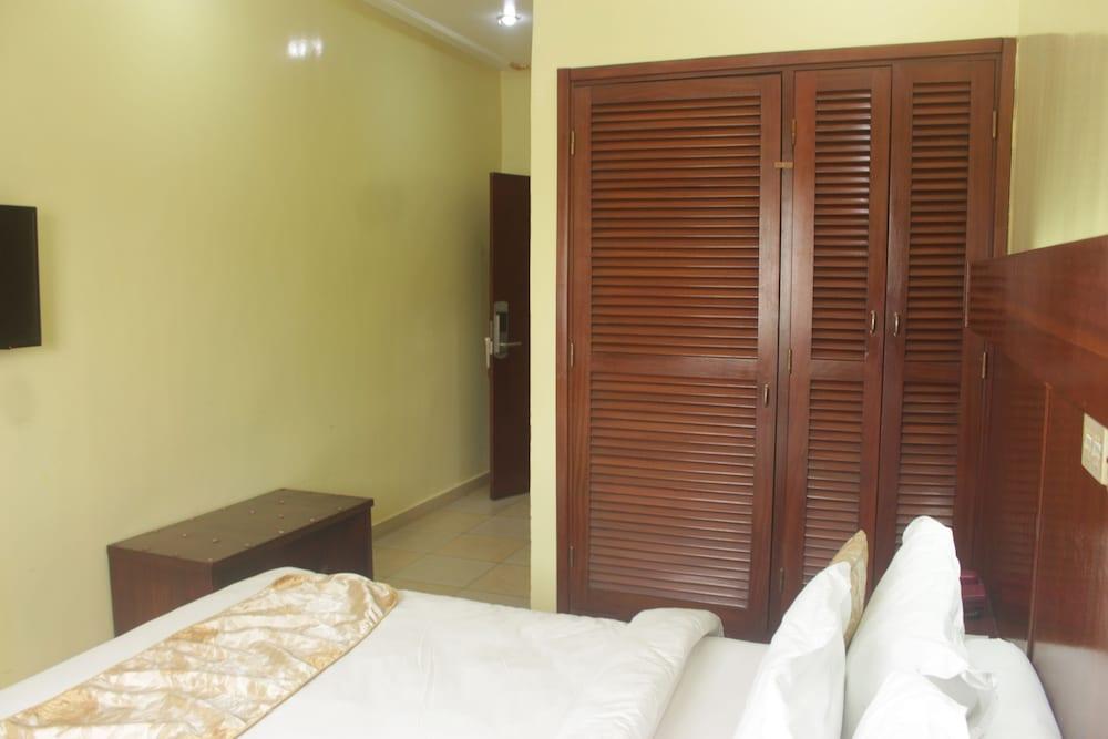 Somatel Hotel — 3
