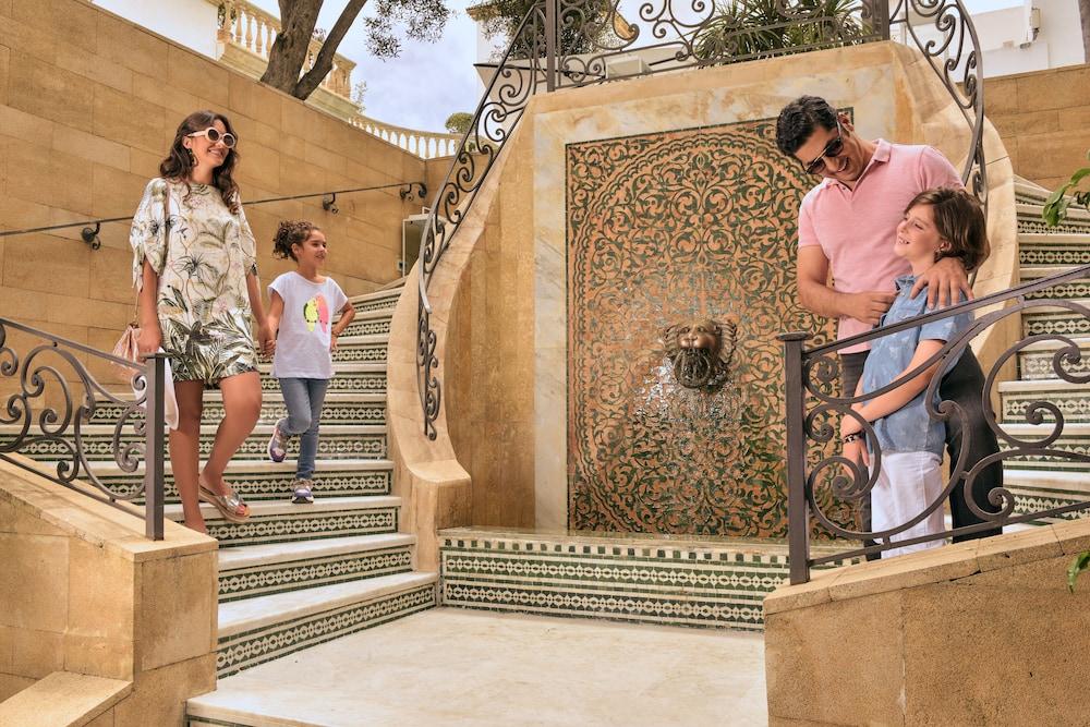 La Tour Hassan Palace — 10