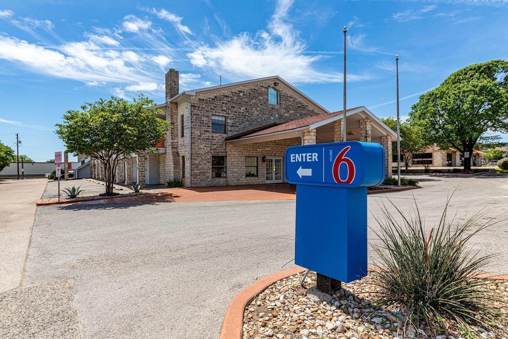Motel6 Georgetown, TX — 1