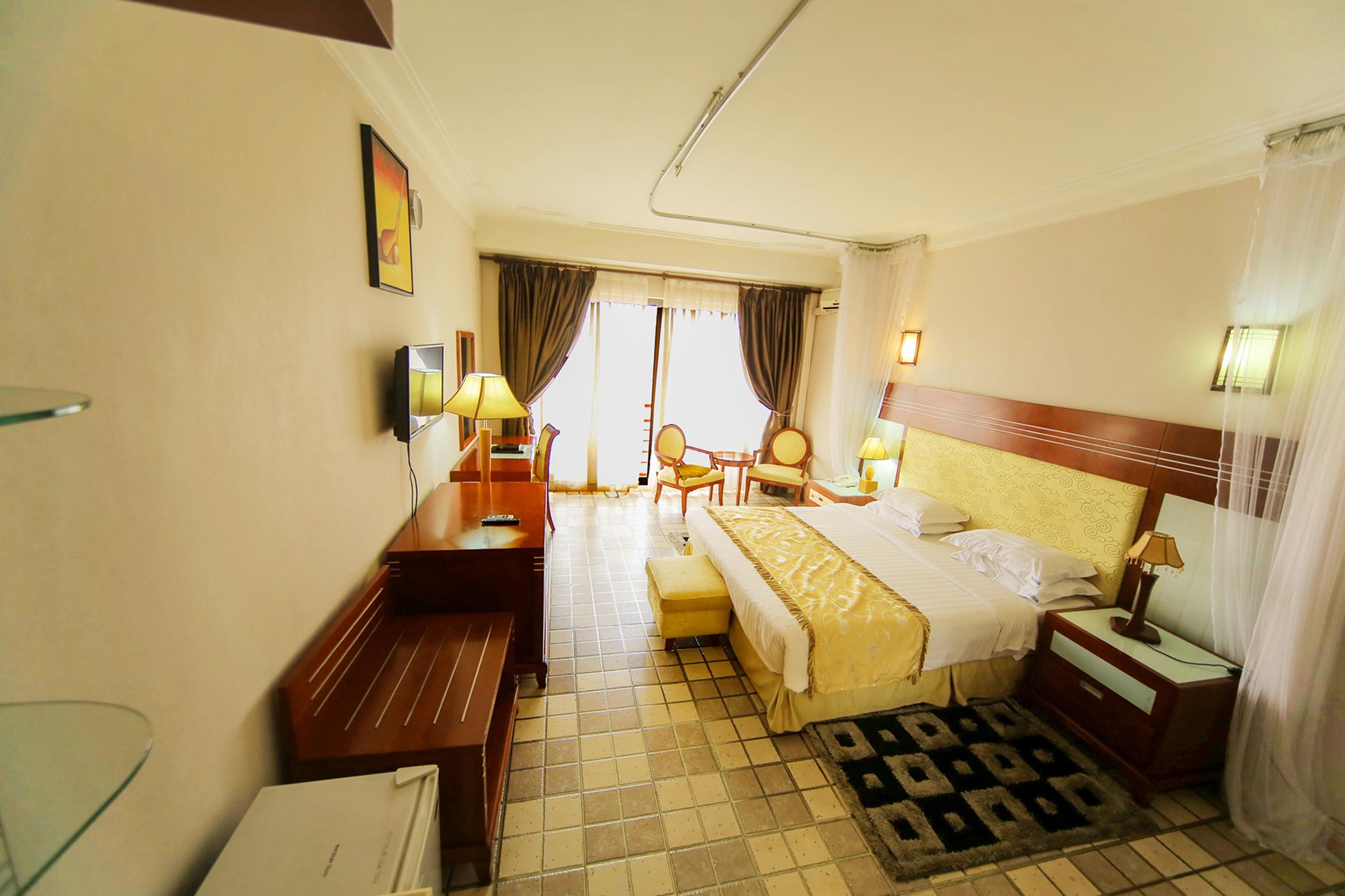 HOTEL AFRICANA — 8