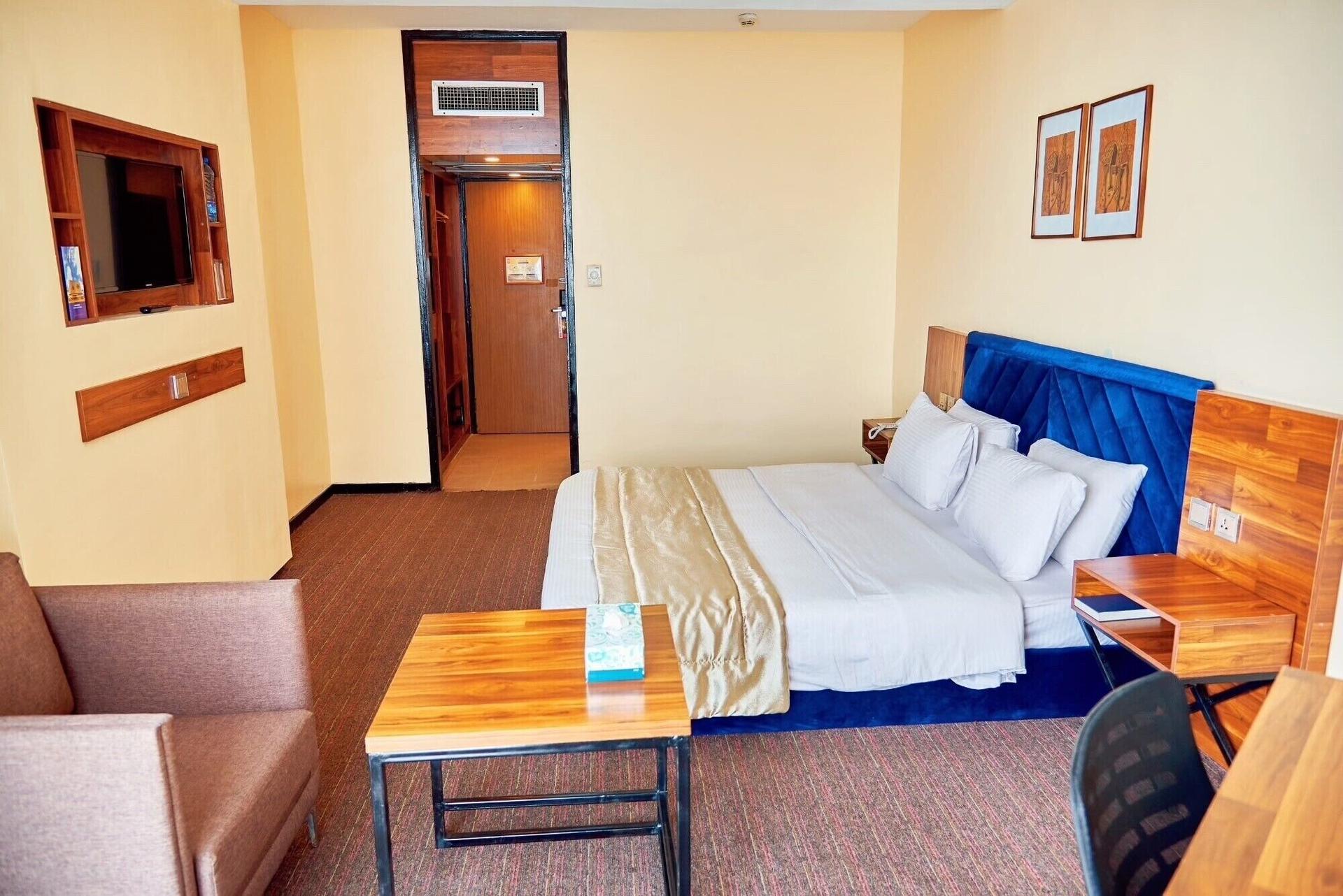 Presidential Hotel — 10