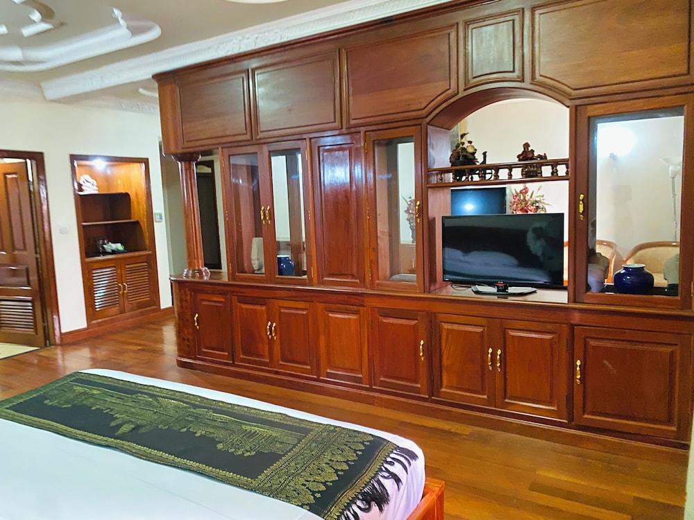 CITY ANGKOR HOTEL — 9