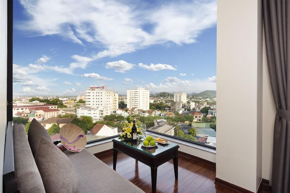 Thanh Lich Royal Boutique Hotel — 1