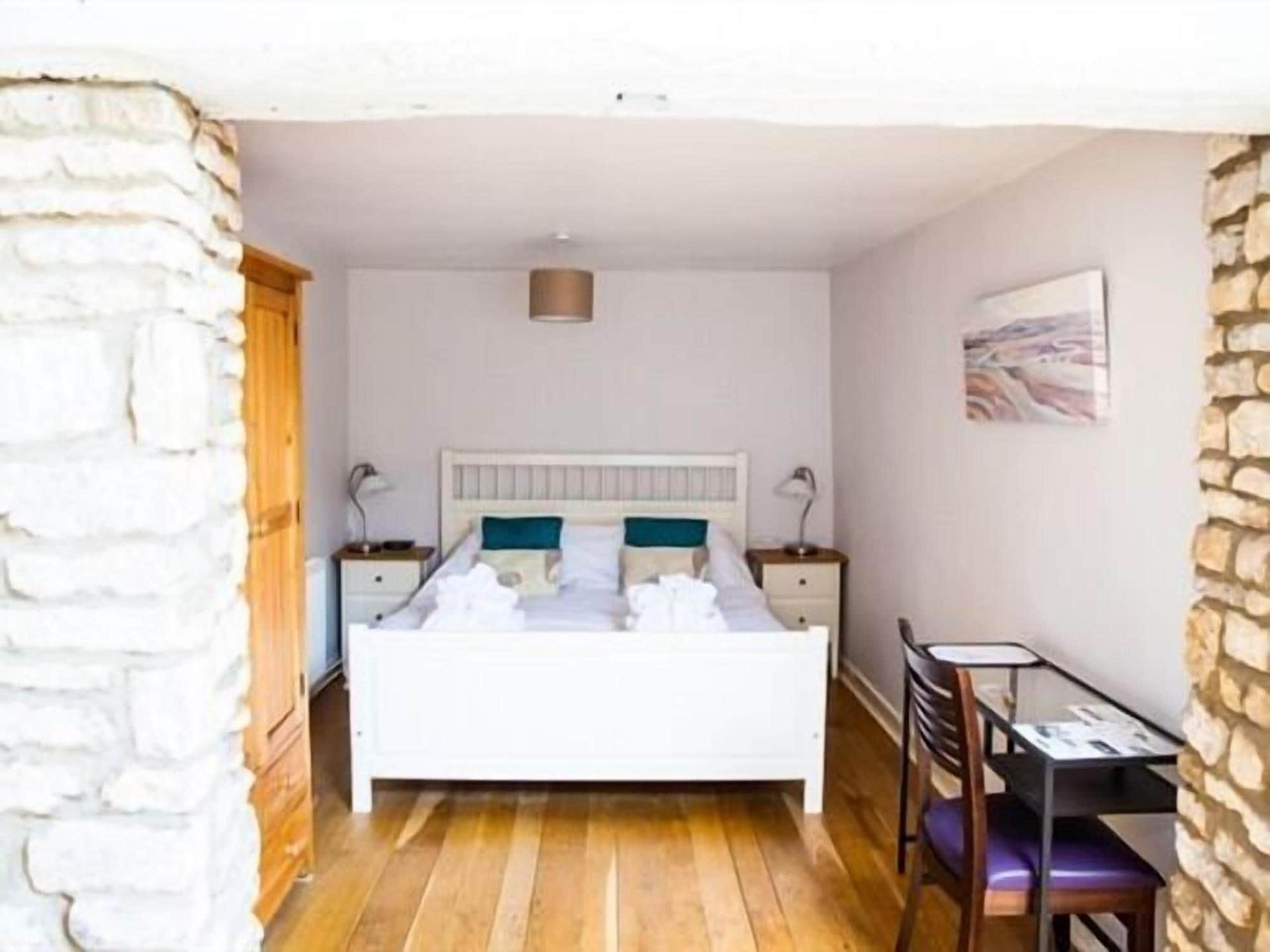 Wild Garlic Restaurant &amp; Rooms — 4