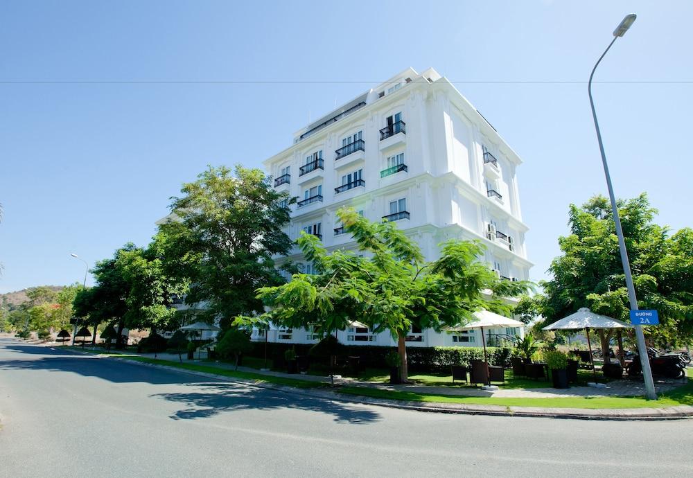 Paragon Villa Hotel — 1