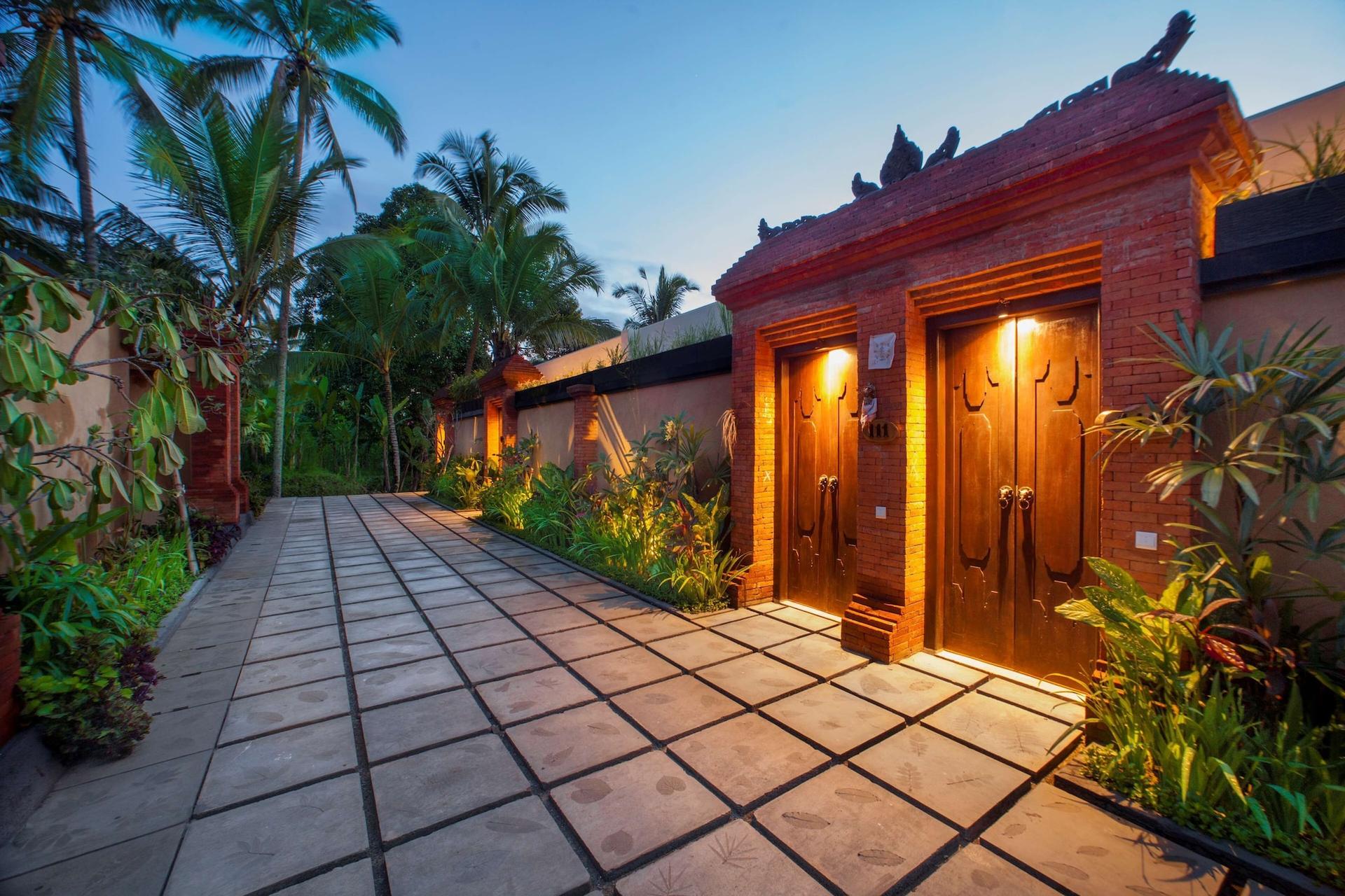 Nandini Jungle by Hanging Gardens 62664 — 2