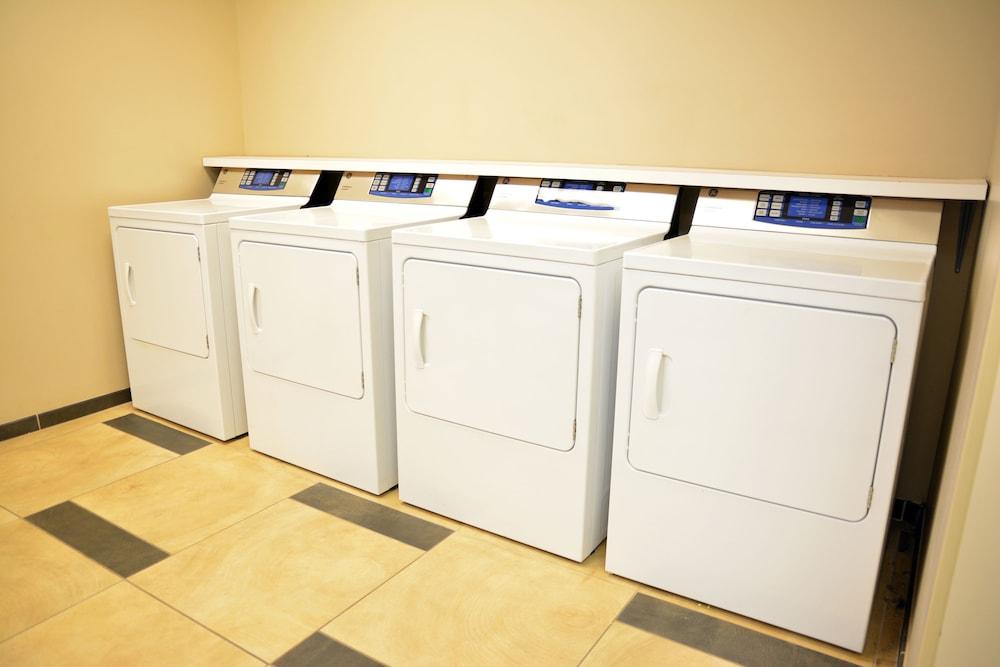 Candlewood Suites Youngstown West - Austintown, an IHG Hotel — 8