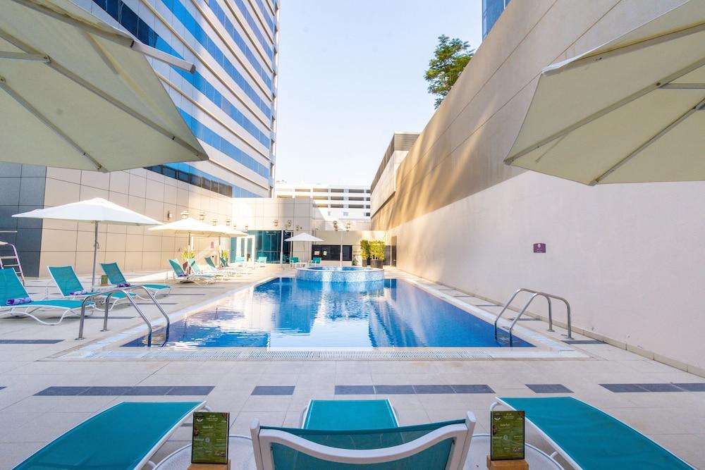 Premier Inn Abu Dhabi Capital Centre — 8