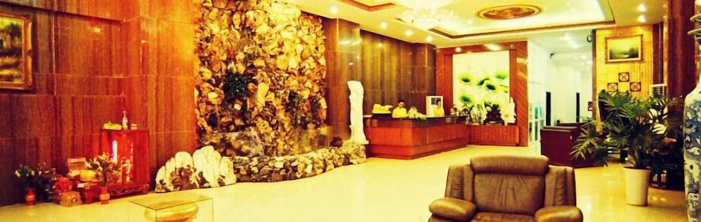 Classic Hoang Long Hotel — 10