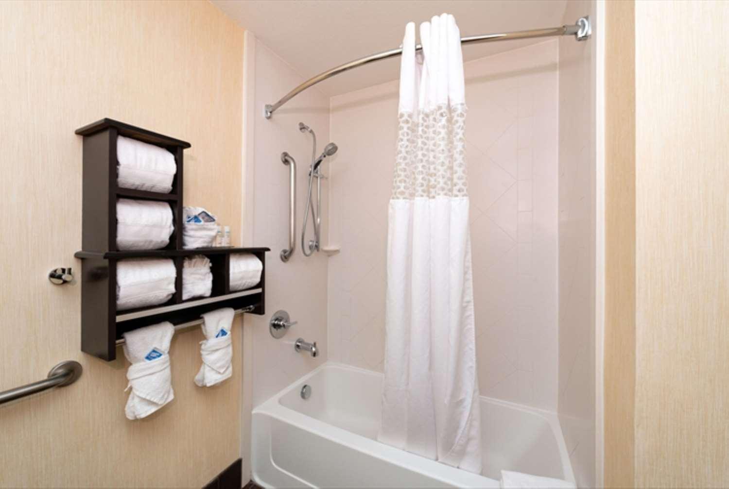 Hampton Inn Glenwood Springs — 6