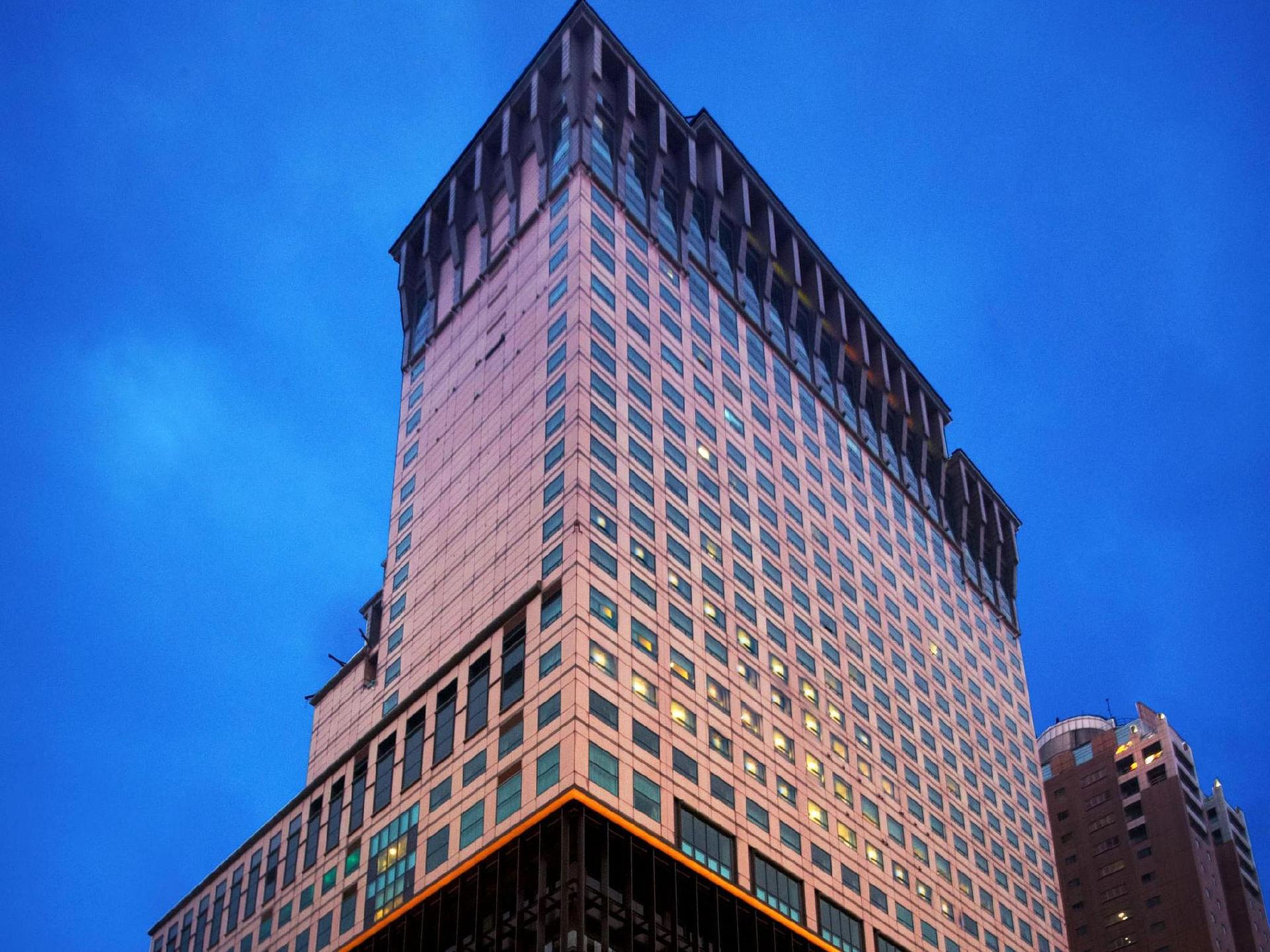 THE SPLENDOR HOTEL TAICHUNG — 1