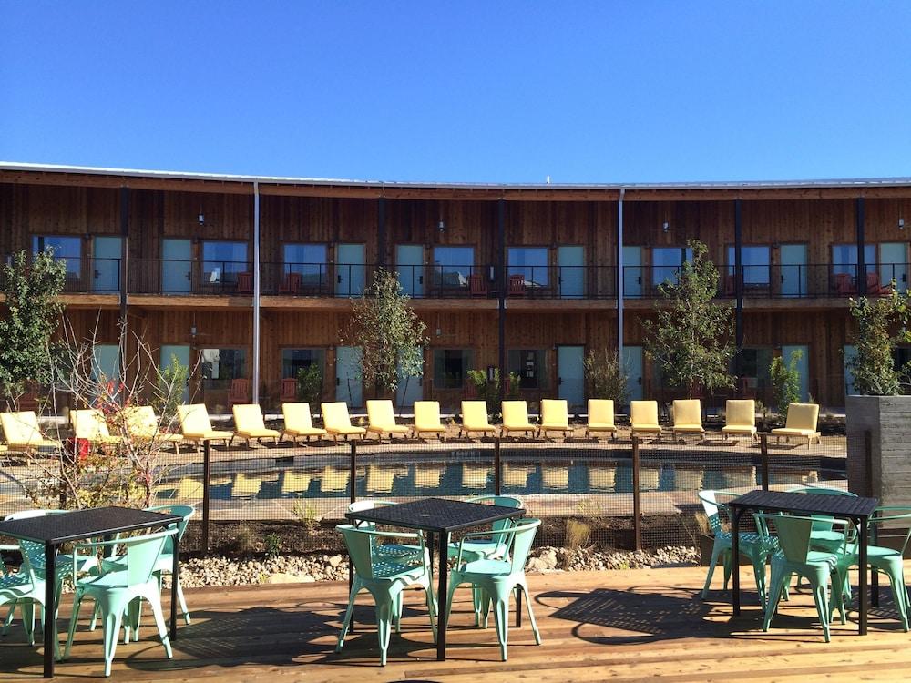 Lone Star Court A Valencia Hotel — 1
