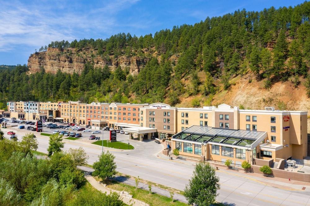 Doubletree By Hilton Deadwood At Cadillac Jack's — 4