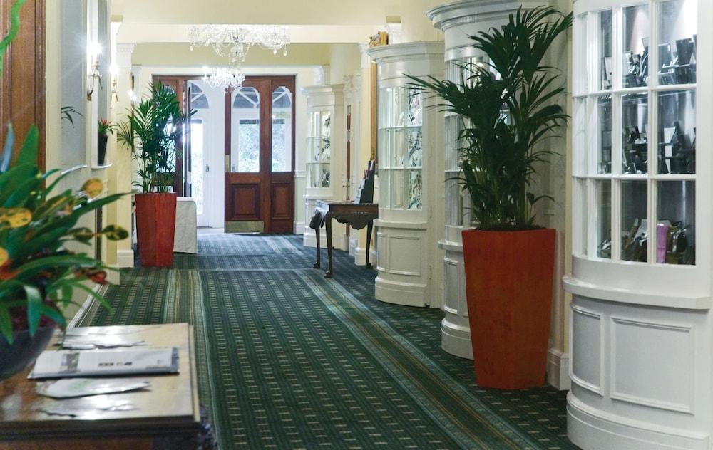 OLD SWAN HOTEL — 9