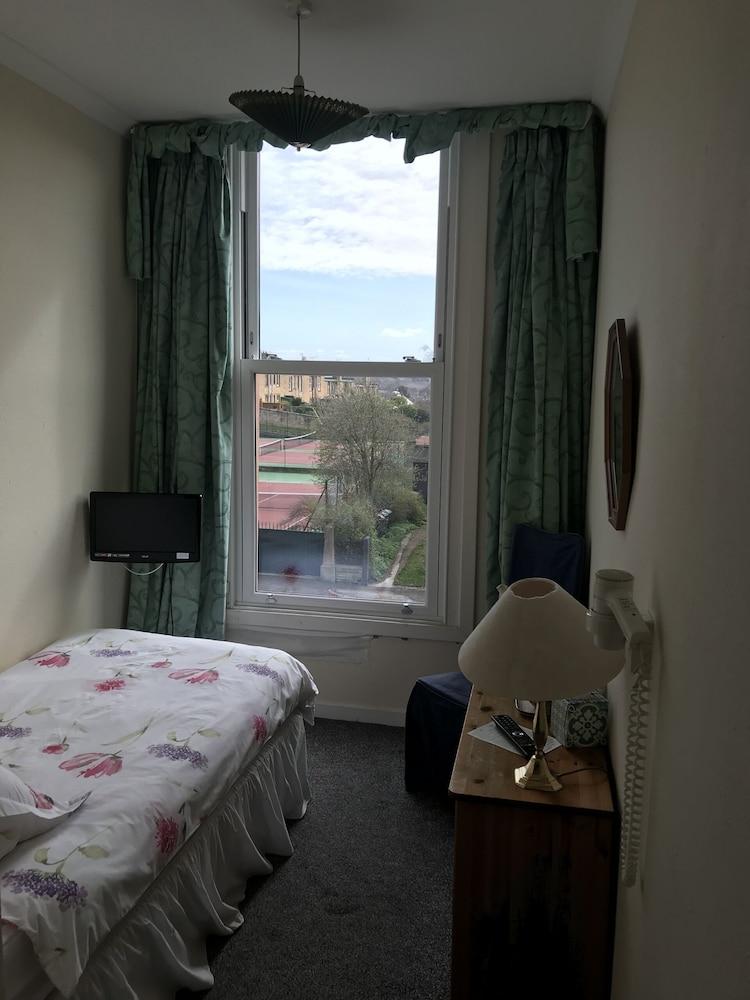 Dorstan Guest House — 5