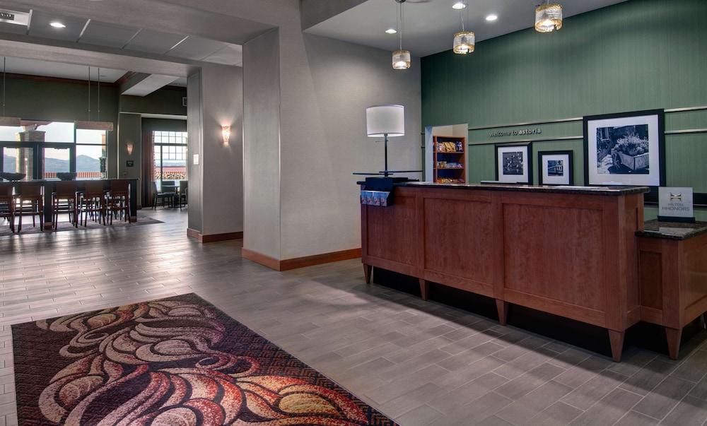 HAMPTON INN AND SUITES ASTORIA — 6