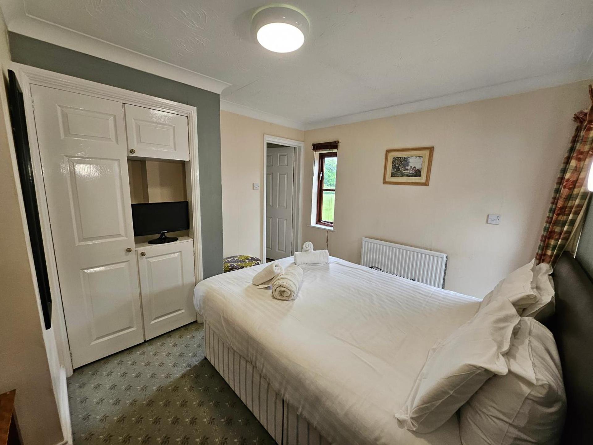 MARSH FARM HOTEL — 8